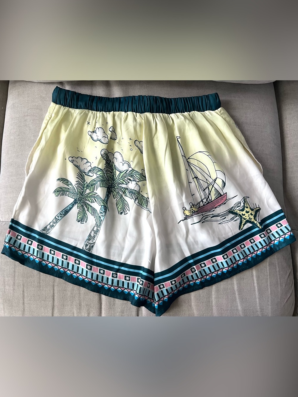 Anthropologie Celandine Casuarina Shorts in Yellow Pattern Size Small NWT - Picture 5 of 13